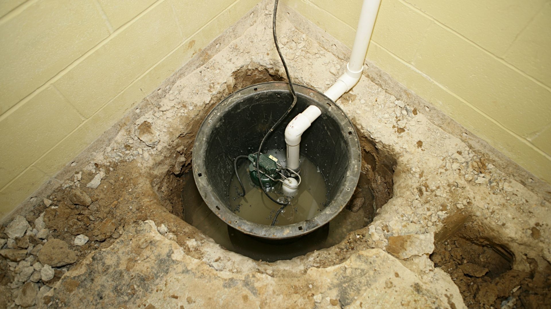 how-sump-pumps-fix-flooding-sump-pump-installation-ashburn-va